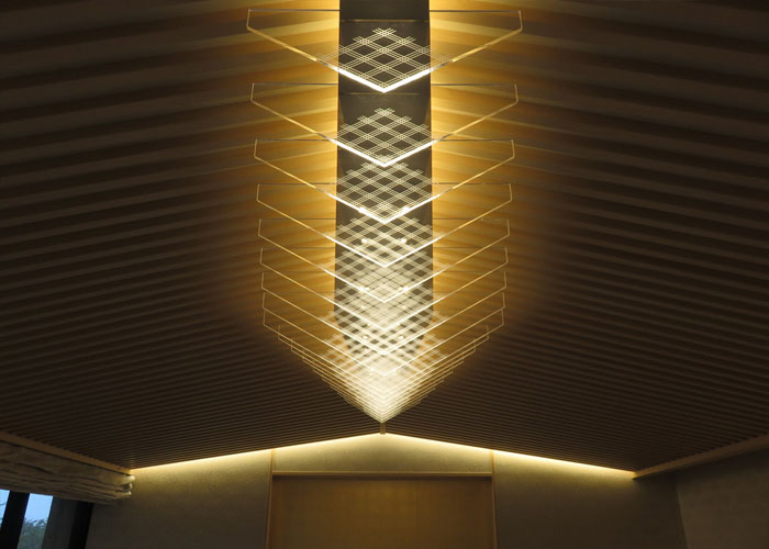 広い空間に合うオリジナル照明